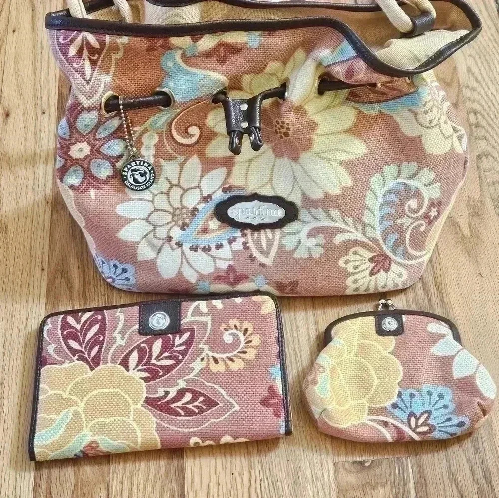 Spartina 449 Daufuskie Island Drawstring Shoulder Bag coin-Credit card wallet